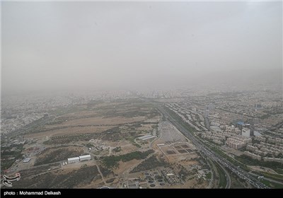 تهران در غبار