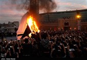 مراسم عزاداری روز عاشورا در میدان امام حسین (ع)