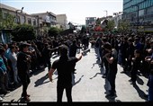 مراسم عزاداری روز عاشورا در میدان امام حسین (ع)