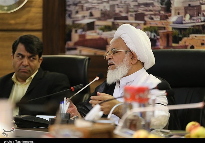 تحلیف اعضای پنجمین دوره شورای اسلامی شهر یزد با حضور آیت الله ناصری یزدی