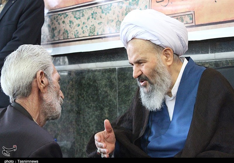 دیدار مردم کاشان با آیت الله نمازی