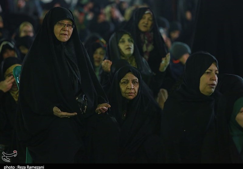 دعای توسل در مسجد مقدس جمکران 