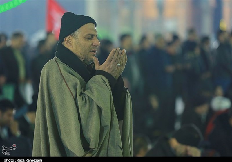 دعای توسل در مسجد مقدس جمکران 