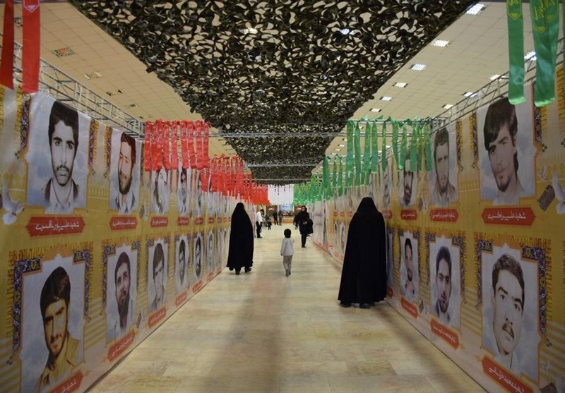 تهران| خانواده شهدای مدافع حرم ‌دماوند تجلیل شدند‌