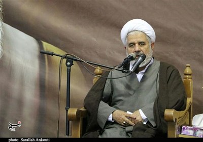 خطیب جمعه کرمان: زنان محجبه دل حضرت زهرا(س) را شاد میکنند