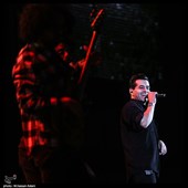 رضابهرام خواننده پاپ در شب پایانی سی و هفتمین جشنواره موسیقی فجر،سالن میلاد نمایشگاه بین‌المللی تهران