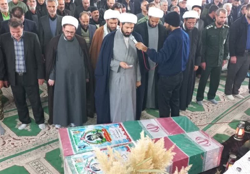 تشییع و خاکسپاری پیکر مطهر 2 شهید تازه تفحص شده دفاع مقدس در استان مرکزی