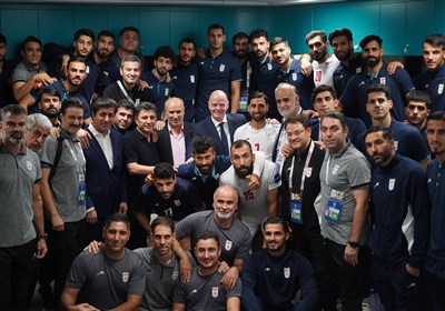 اهدای پیراهن تیم ملی فوتبال به اینفانتینو + عکس