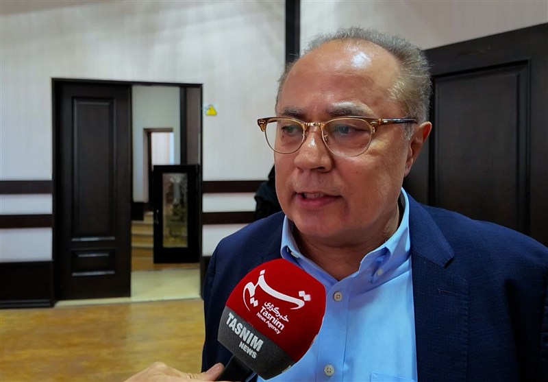 زیرمیزی گرفتن پزشکان به‌خاطر تعرفه‌های غیرواقعی خدمات درمانی است!