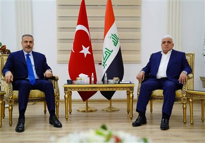 دیدار وزیر خارجه ترکیه با رئیس هیئت حشد شعبی عراق