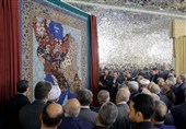 رونمایی فرش «ایران جان» در تالار ولایت حرم مطهر رضوی