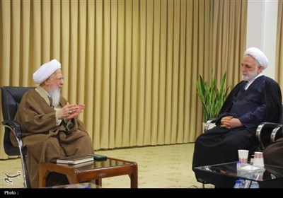 نظام اسلامی باید مشکلات خود را با دقت، صداقت و نگاه درونی ببیند