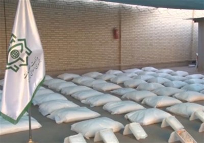 کشف بزرگترین محموله شیشه در جنوب شرق/ جاسازی مواد در قالب پودر لباسشویی