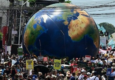 Tens of Thousands Demonstrate at COP30 Climate Summit in Brazil