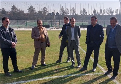 نمونهبرداری از چمن ورزشگاه تختی