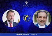 فنزویلا تؤکد على تعزیز العلاقات مع إیران لمواجهة التدخلات الأمریکیة غیر القانونیة