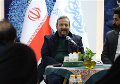 بازآفرینی قصه‌های کهن با زبان امروز راه حفظ میراث گرانبهای زبان فارسی است