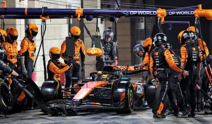 اتومبیلرانی فرمول یک ,