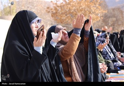 استغاثهای ساده به درگاه خداوند رحمان/ نماز باران در چشمه علی دامغان + تصاویر