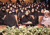 بانوان سیستان و بلوچستان طلایهداران وحدت/ همایش استانی بانوان در زاهدان برگزار شد