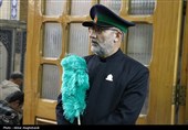غبارروبی حرم مطهر امامزاده محمد(ع) به دست مادران و همسران شهدای جنگ 12 روزه