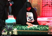 غبارروبی حرم مطهر امامزاده محمد(ع) به دست مادران و همسران شهدای جنگ 12 روزه