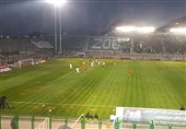تقابل ذوبآهن و تراکتور در نیمه اول برنده نداشت