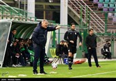 دیدار تیم‌های فوتبال ذوب‌آهن اصفهان و تراکتور تبریز