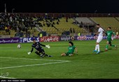 دیدار تیم های فوتبال شمس آذر قزوین و گلگهر سیرجان