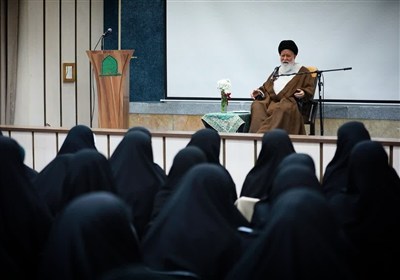 جهاد اجتماعی بانوان طلبه در احیای مسئله زن و حجاب