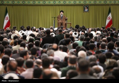 İmam Hamanei'nin Katılımıyla Hz. Zehra'nın (s.a) Doğum Günü Kutlandı