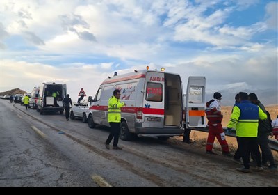 آخرین وضعیت حادثه واژگونی مرگبار اتوبوس در گردنه ایلاندره؛ 4 فوتی و 17 مصدوم