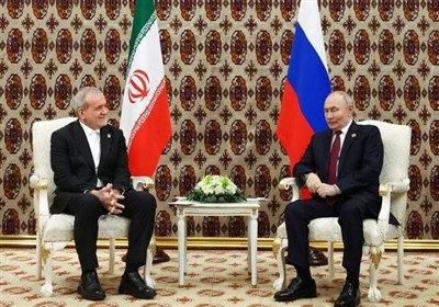 خلال لقاء بوتين في عشق آباد.. بزشكيان: عازمون على تنفيذ الاتفاقية الشاملة بين إيران وروسيا