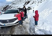 بارش برف در ارتفاعات تاریکدره همدان