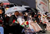 «رخت شادی» بر تن غزه؛ جشن ازدواج 54 زوج فلسطینی در میان ویرانههای خان یونس