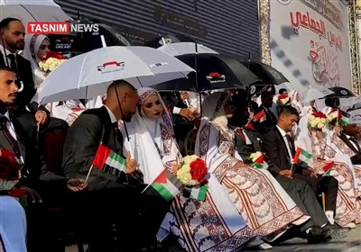 «رخت شادی» بر تن غزه؛ جشن ازدواج 54 زوج فلسطینی در میان ویرانههای خان یونس