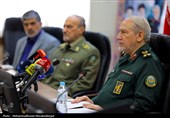 سرلشکر سید یحیی صفوی دستیار و مشاور فرمانده معظم کل قوا در نشست خبری همایش «بسیج، توسعه و امنیت پایدار منطقه جنوب‌شرق کشور»