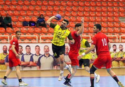 لیگ برتر هندبال| ثبت اولین شکست سایپا به دست استقلال/ مس صدرنشین ماند