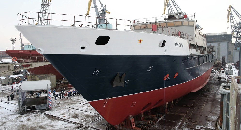 Russian Navy’s Research Vessel Berths at Iranian Port