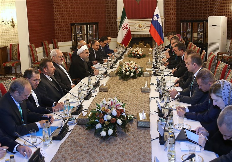 Iran, Slovenia Sign 3 MoUs after High-Profile Meeting