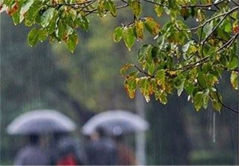 مسافران نورورزی با باران بهاری در شهرکرد غافلگیر شدند
