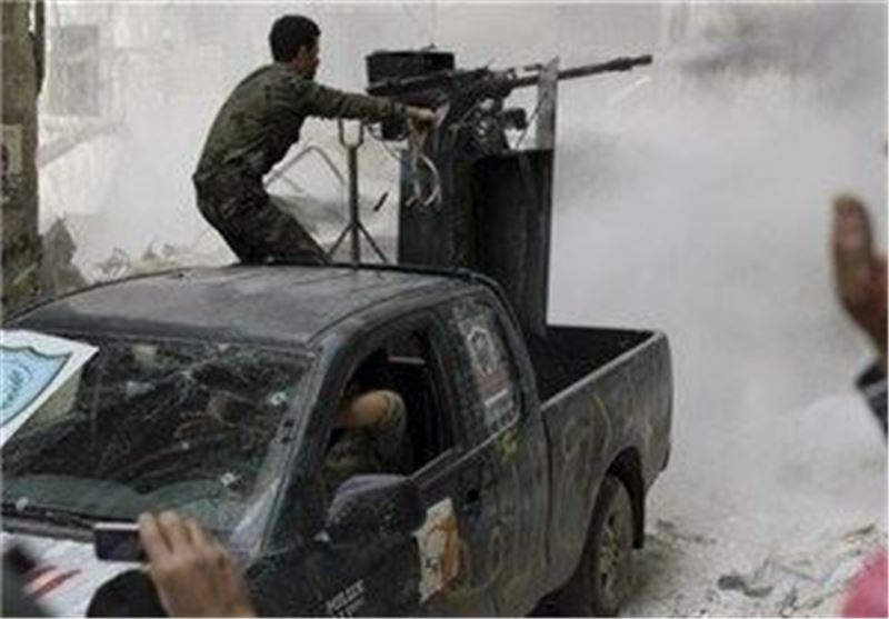 مقر اصلی داعش به محاصره دیگر گروه‌های تروریستی رقیب درآمد