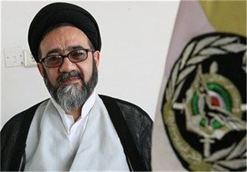 حجت‌الاسلام آل‌هاشم از جانباز مدافع حرم ارتش عیادت کرد
