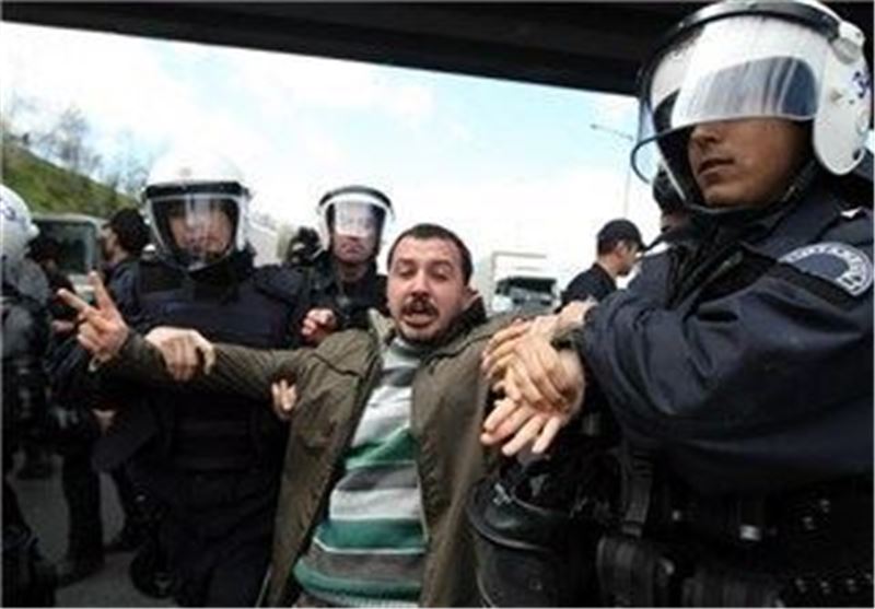 بازداشت فعال کرد در ترکیه