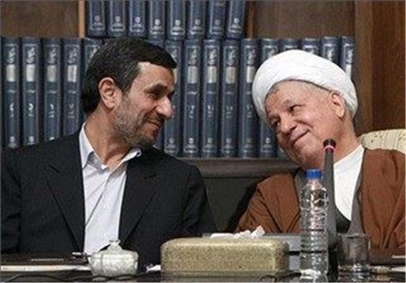 دو قطبی دولت سازندگی و احمدی‌نژاد تصنعی است