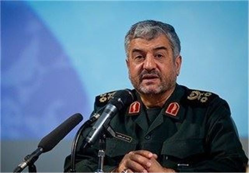 IRGC Ready to Help Government in Resistance Economy: Commander