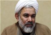 تبعیت از رهبری مانع از افراط و تفریط میشود/ روحانی اعتدال را از حرف به عمل تبدیل کند