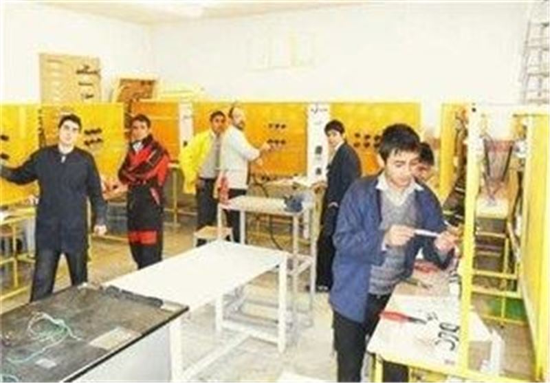 42 درصد از دانش آموزان پایه دهم استان سمنان جذب هنرستان‌ها شدند