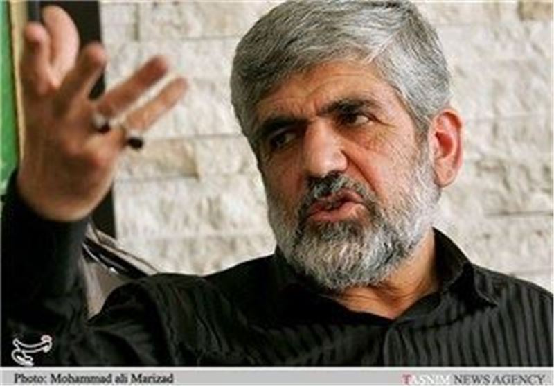حمله سایت آقازاده فتنه گر به پدر شهید احمدی روشن
