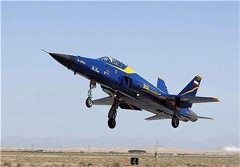 جنگنده‌های ایرانی صاعقه در رزمایش فدائیان حریم ولایت به پرواز در آمدند